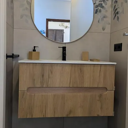 בית נופש Lentischi House - *